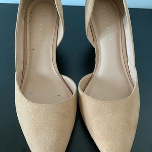 Tan 2.5 inch flat wedges